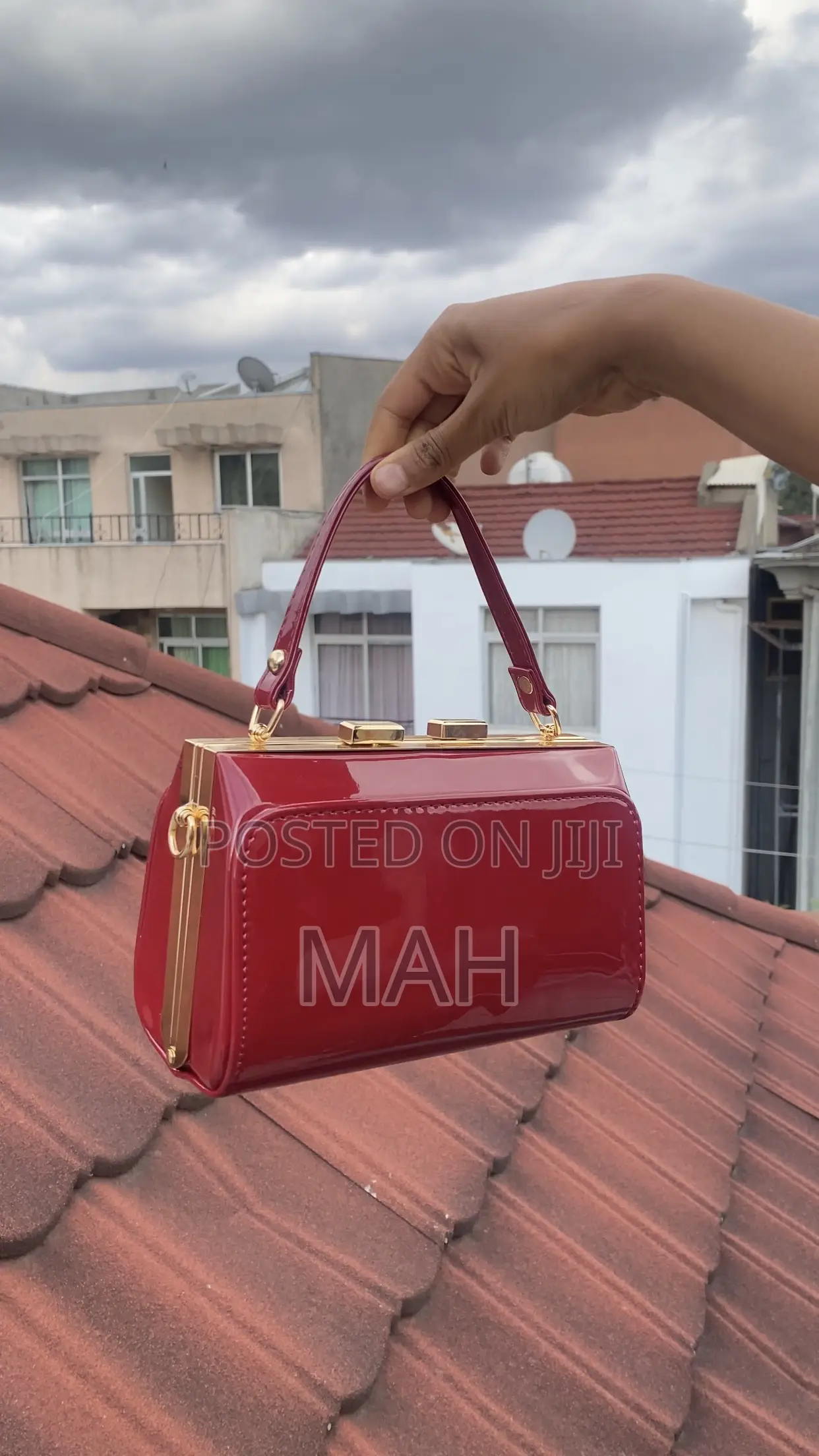 Glossy Patent Leather Top Handle Box Clutch Bag.