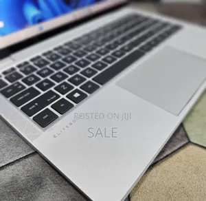 New Laptop HP EliteBook 830 G8 16GB Intel Core i7 SSD 512GB