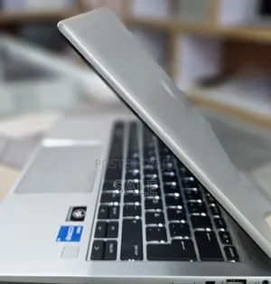 New Laptop HP EliteBook 830 G9 16GB Intel Core i5 SSD 512GB