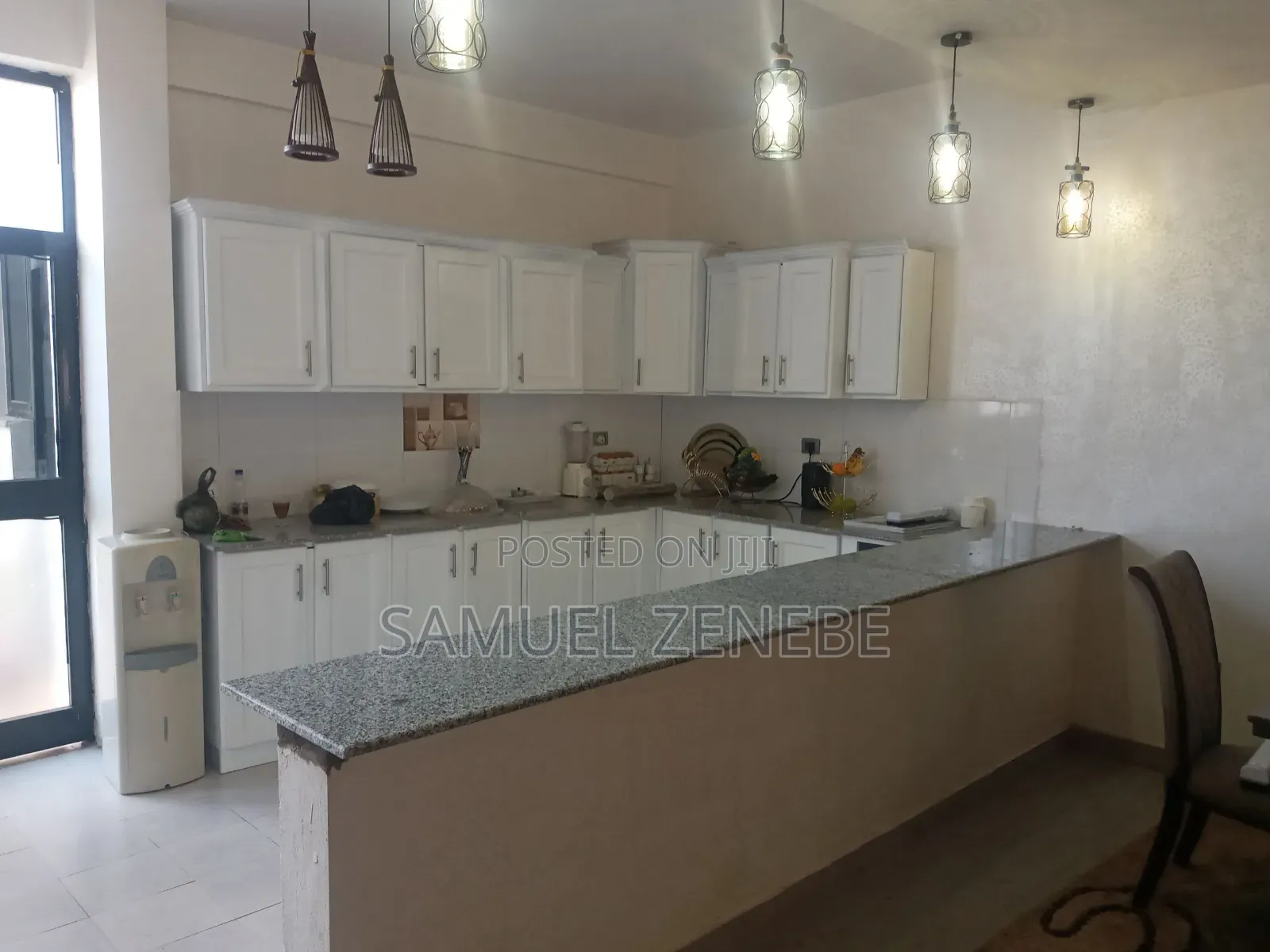 Furnished 10bdrm House in Yeka for sale