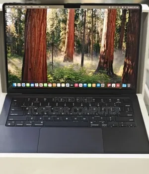 New Laptop Apple MacBook Pro M1 16GB AMD A10 SSD 1T