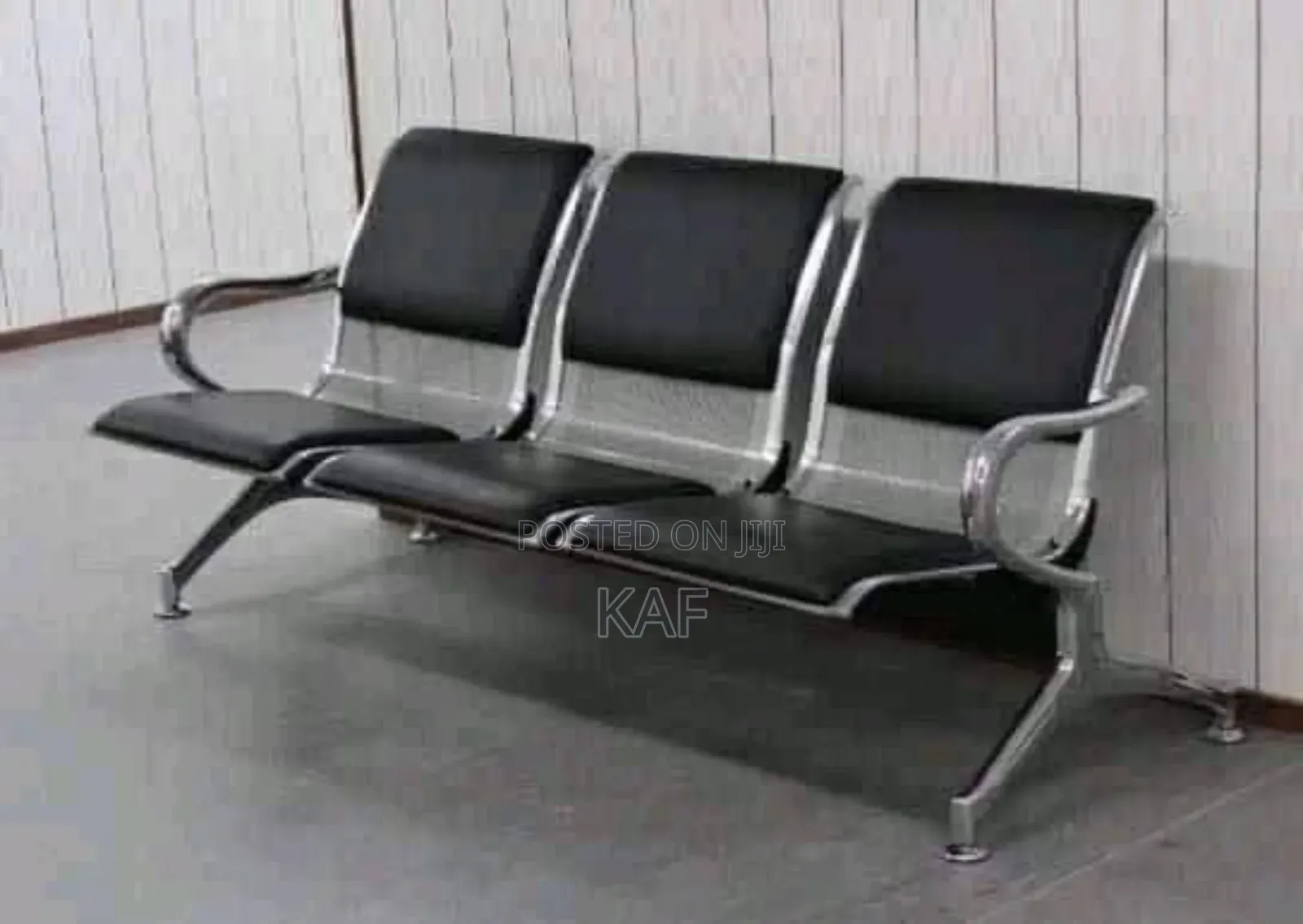 3 Sitter Chair