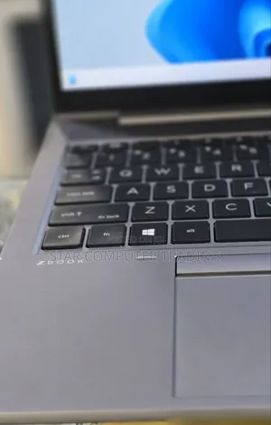 New Laptop HP ZBook Power G7 16GB Intel Core i7 SSD 512GB