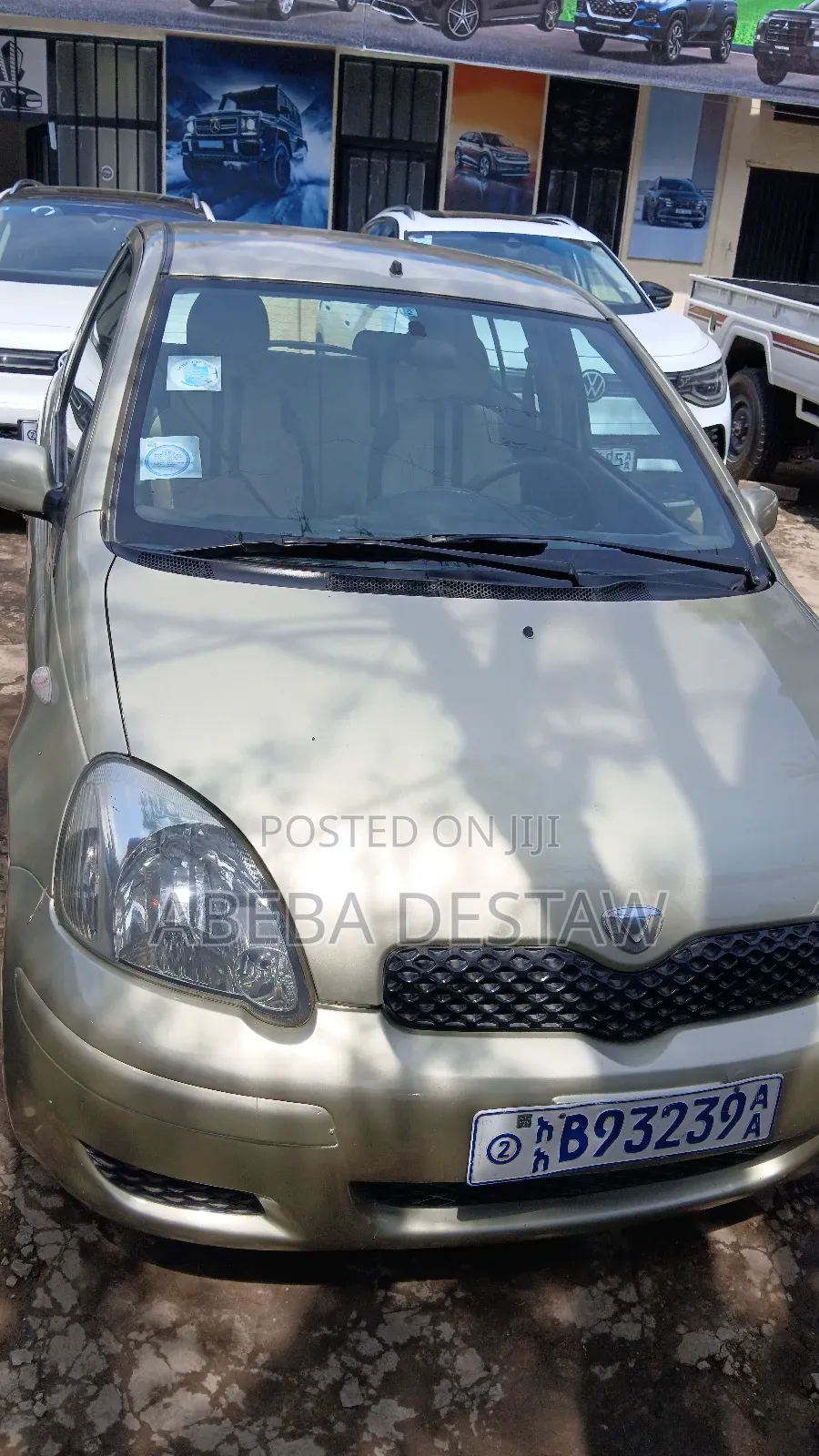 Toyota Vitz 2002 Gold