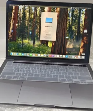 New Laptop Apple MacBook Pro M1 16GB AMD A8 SSD 256GB