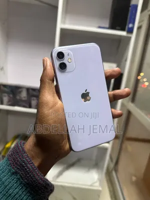 New Apple iPhone 11 64 GB Purple