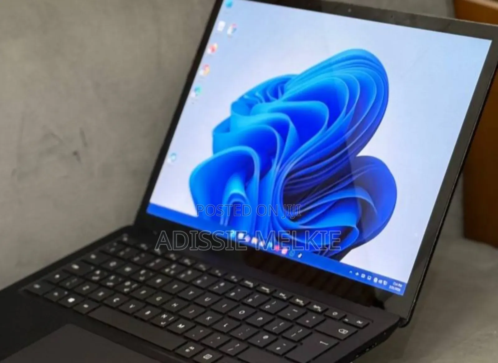 New Laptop Microsoft Surface Laptop 3 16GB Intel Core i7 SSD 512GB