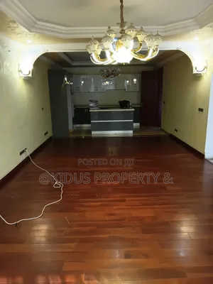 6bdrm Townhouse / Terrace in Nasswe Real State, Nifas Silk-Lafto