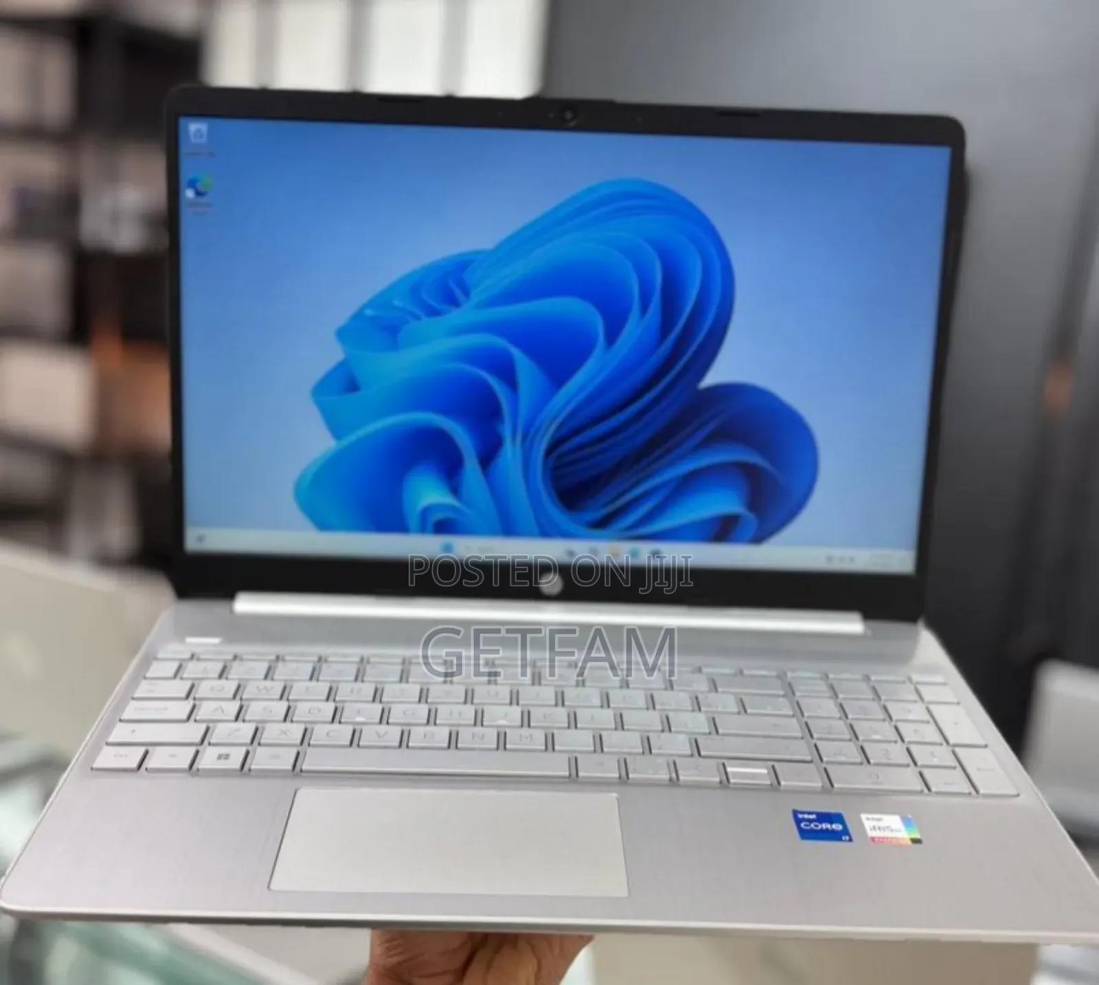 New Laptop HP Pavilion 15 8GB Intel Core i5 SSD 1T