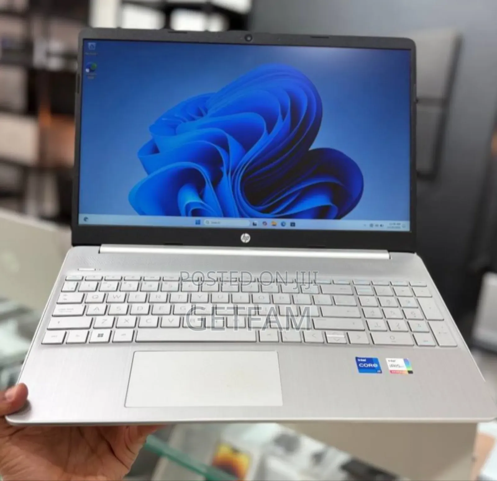 New Laptop HP Pavilion 15 8GB Intel Core i5 SSD 1T