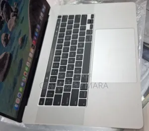 New Laptop Apple MacBook Air 2025 M4 13-inch 64GB Intel Core i9 SSD 1T
