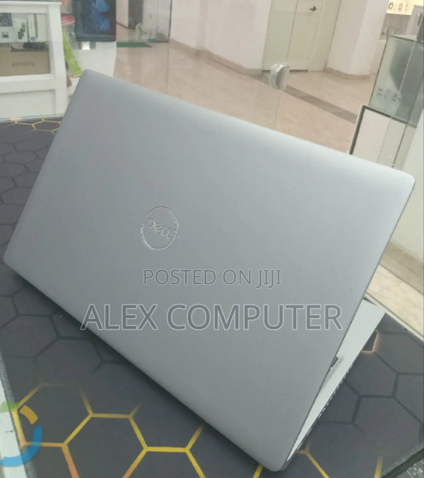 New Laptop Dell 16GB Intel Core i7 SSD 512GB