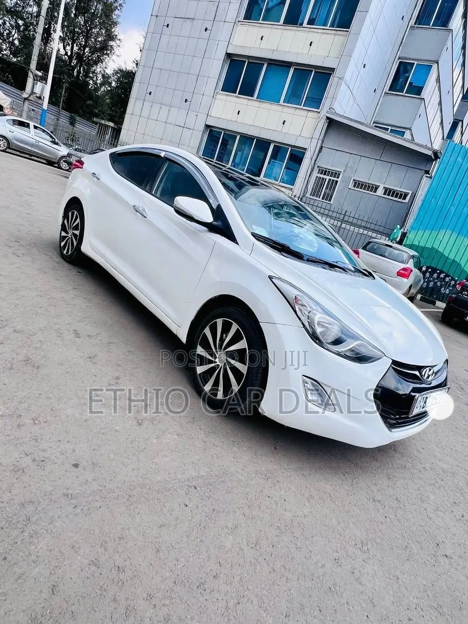Hyundai Avante 2012 White