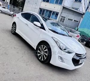 Hyundai Avante 2012 White