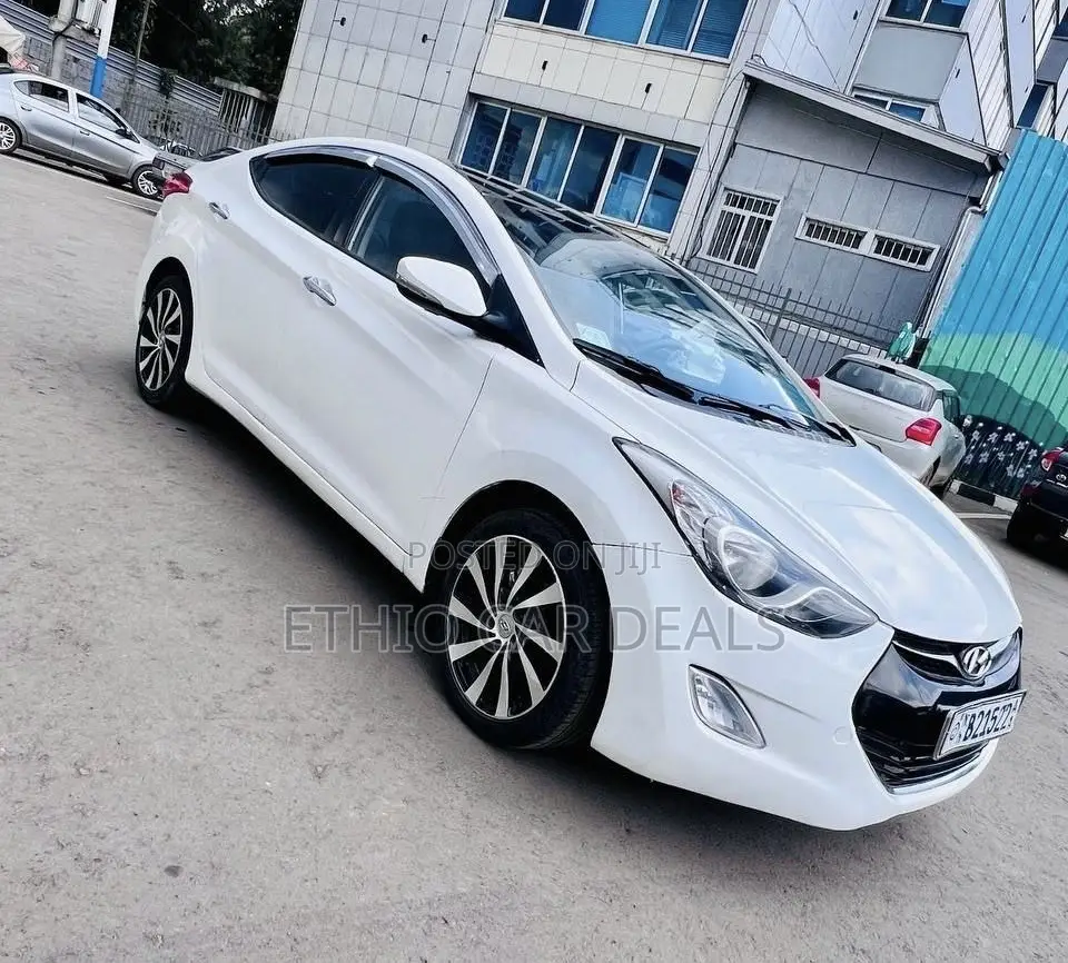 Hyundai Avante 2012 White