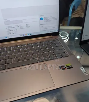 New Laptop Lenovo 16GB AMD Ryzen 7 SSD 512GB