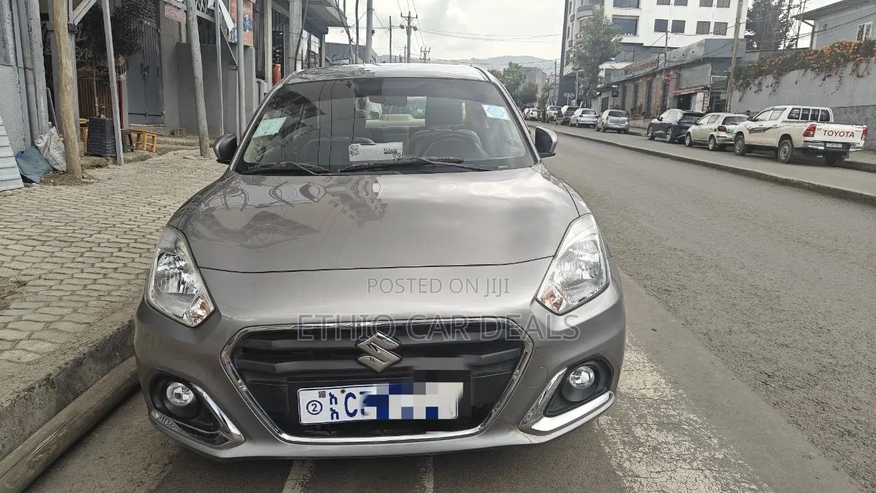 Suzuki Dzire 2022 Silver