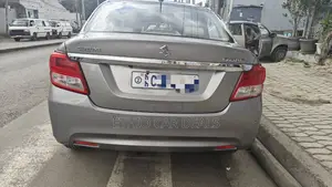 Suzuki Dzire 2022 Silver