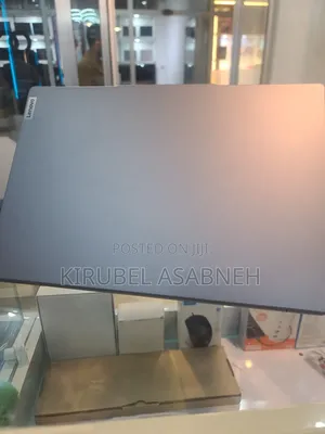 New Laptop Lenovo 16GB AMD Ryzen 7 SSD 512GB