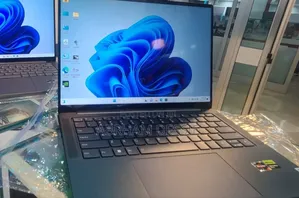 New Laptop Lenovo 16GB AMD Ryzen 7 SSD 512GB