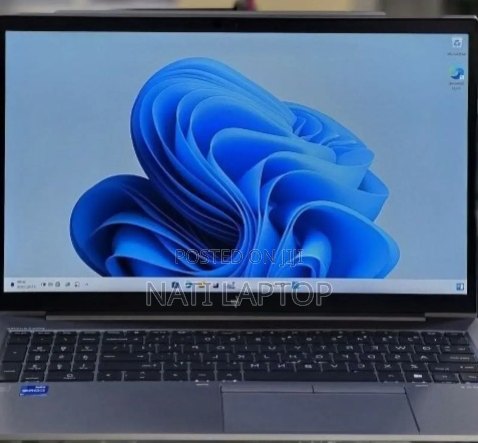New Laptop HP ZBook Firefly G8 16GB Intel Core i7 SSD 512GB