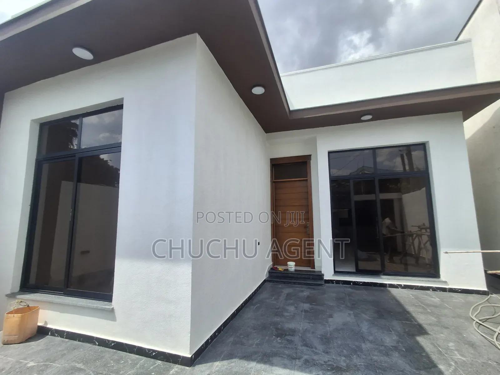5bdrm House in Bole for sale