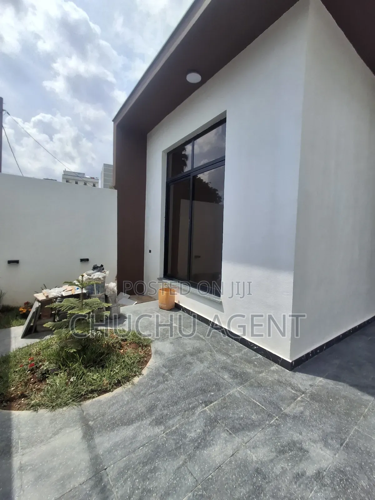 5bdrm House in Bole for sale