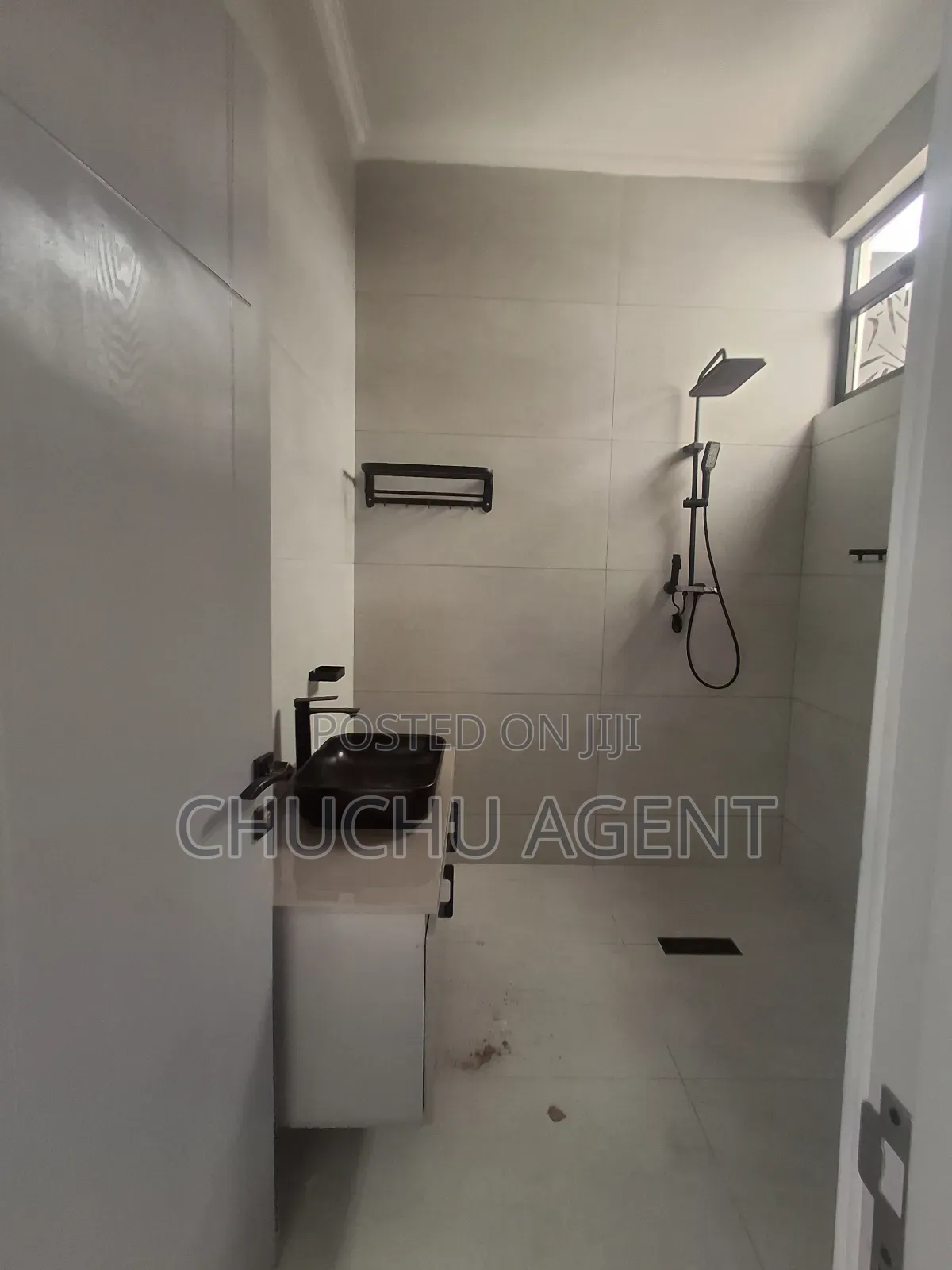 5bdrm House in Bole for sale