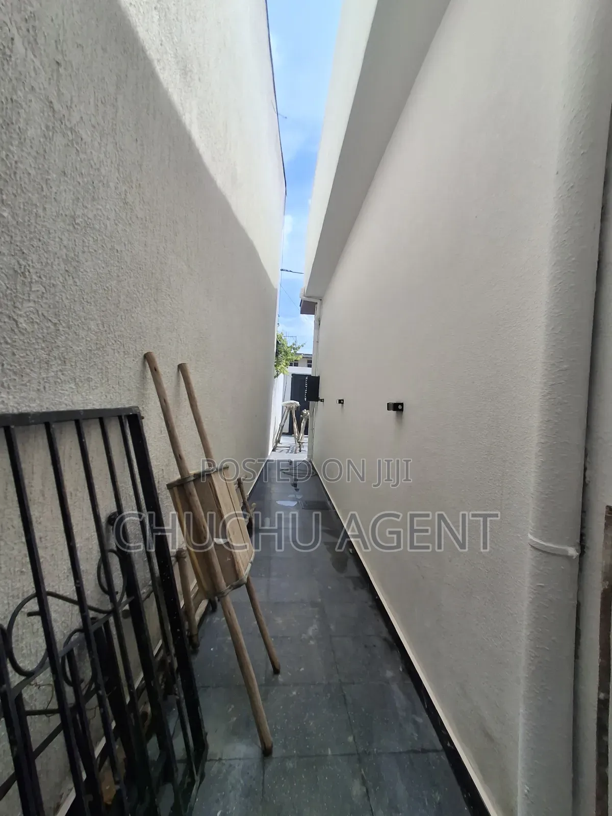5bdrm House in Bole for sale