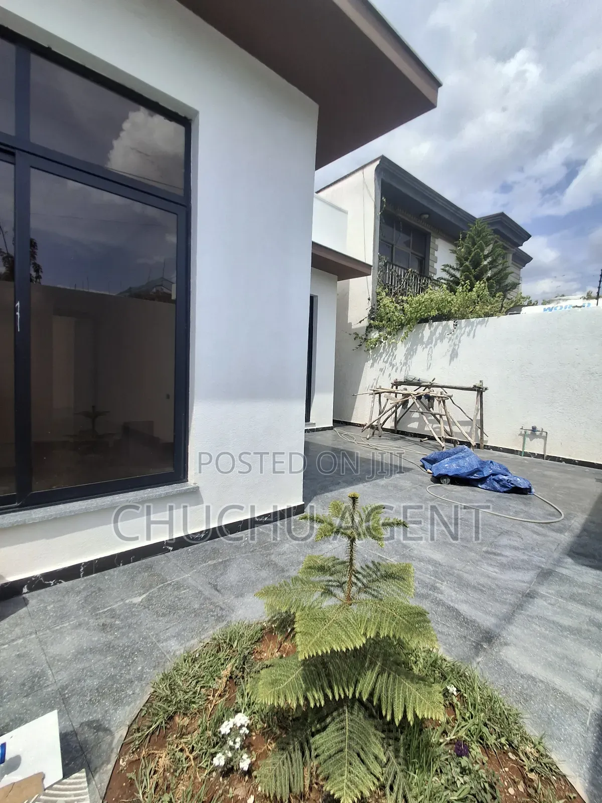 5bdrm House in Bole for sale