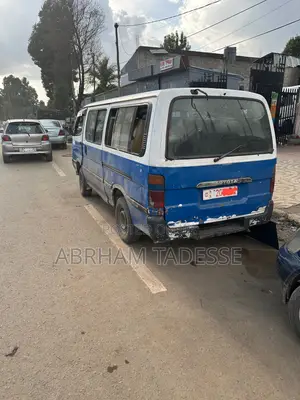 Toyota HiAce 1995 White