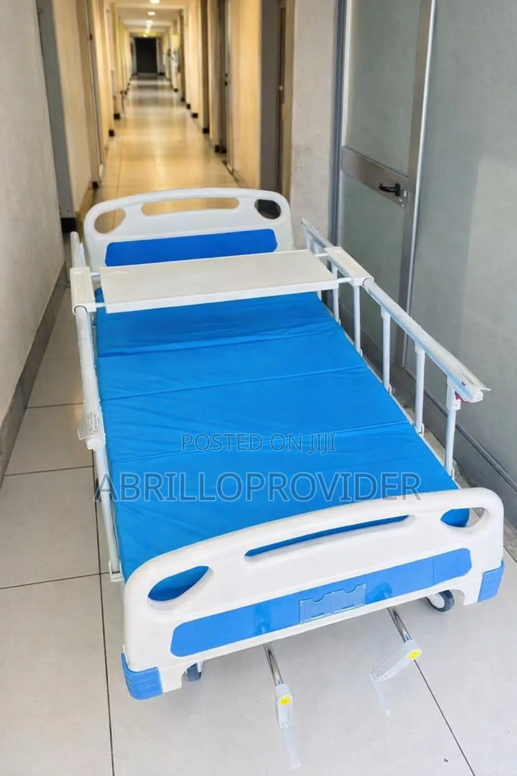 Manual Crank Dual-Function Hospital Beds Are Available at a Low Price