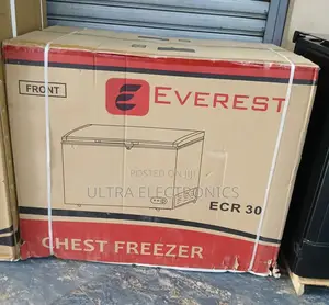 Everest Ecr 30 Chest Freezer, Commonly Capacity: Typically Features