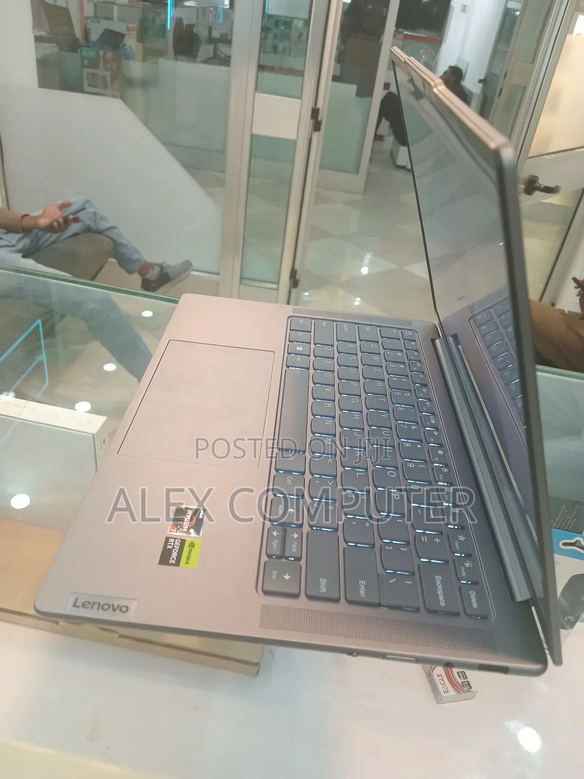 New Laptop Lenovo 16GB AMD Ryzen 7 SSD 512GB