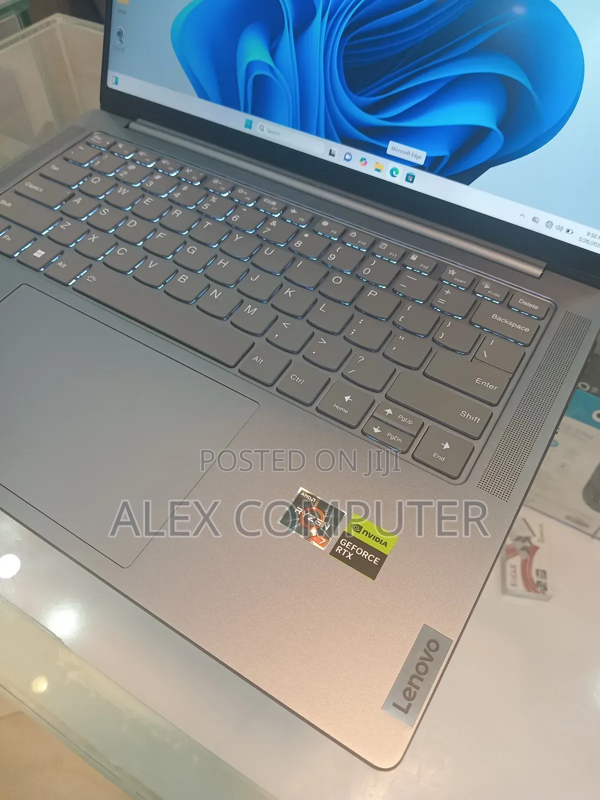 New Laptop Lenovo 16GB AMD Ryzen 7 SSD 512GB