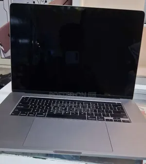 New Laptop Apple MacBook Pro 2019 32GB Intel Core i9 SSD 32GB