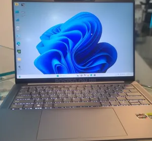 New Laptop Lenovo 16GB AMD Ryzen 7 SSD 512GB