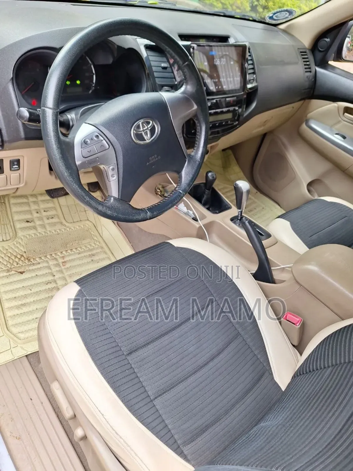 Toyota Hilux 2014 Gray