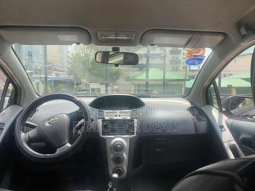 Toyota Yaris 1.0 C 2005 Blue