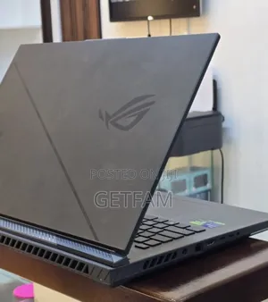 New Laptop Asus ROG Strix G15 32GB Nvidia SSD 1T