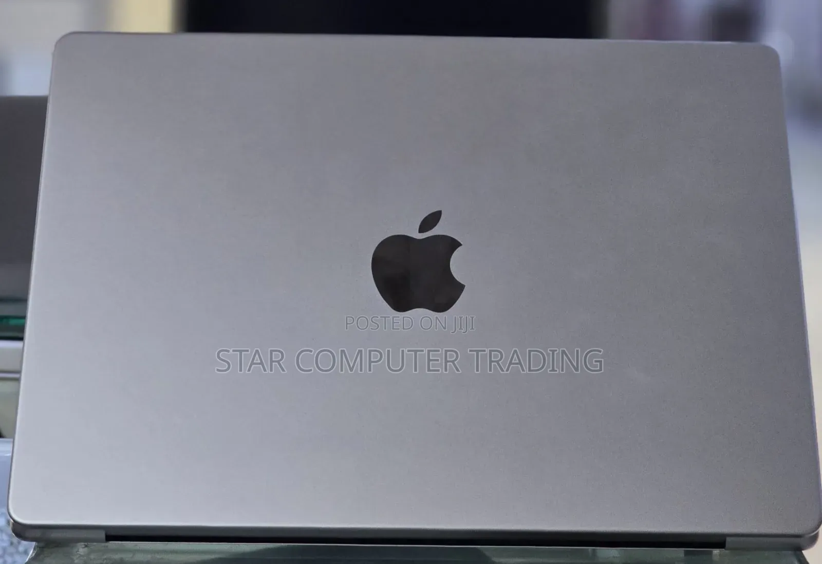 New Laptop Apple MacBook Pro 2020 M1 16GB Apple M1 Pro SSD 1T