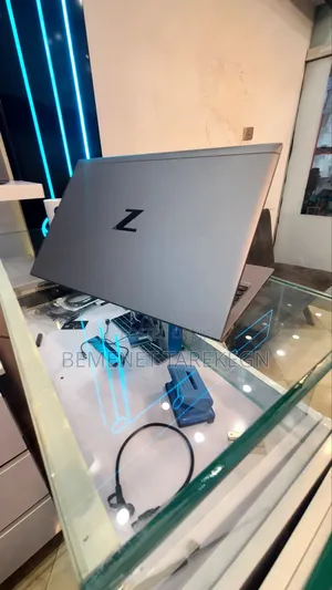 New Laptop HP ZBook Power G7 16GB Intel Core i7 SSD 512GB