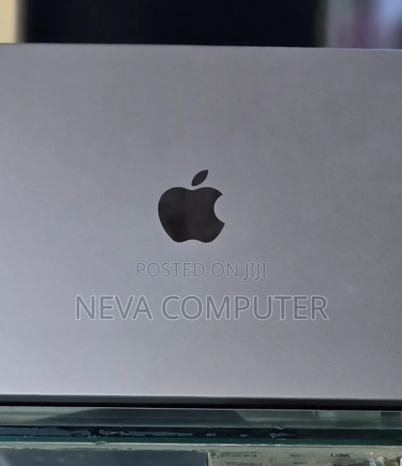 New Laptop Apple MacBook Pro M1 16GB Apple M1 Pro SSD 1T