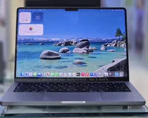 New Laptop Apple MacBook Pro M1 16GB Apple M1 Pro SSD 1T