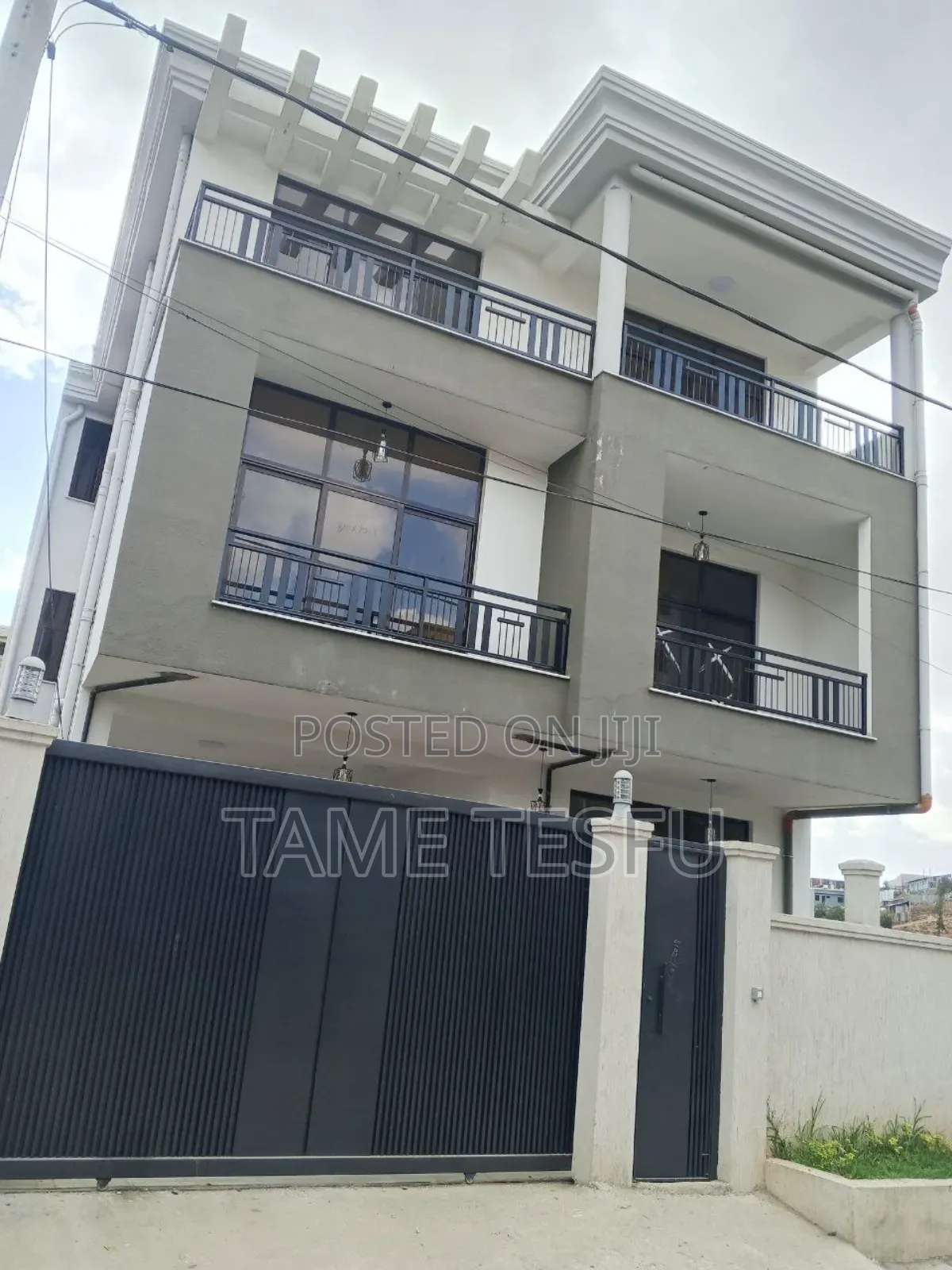 Furnished 8bdrm House in ላምበርት, Bole for sale