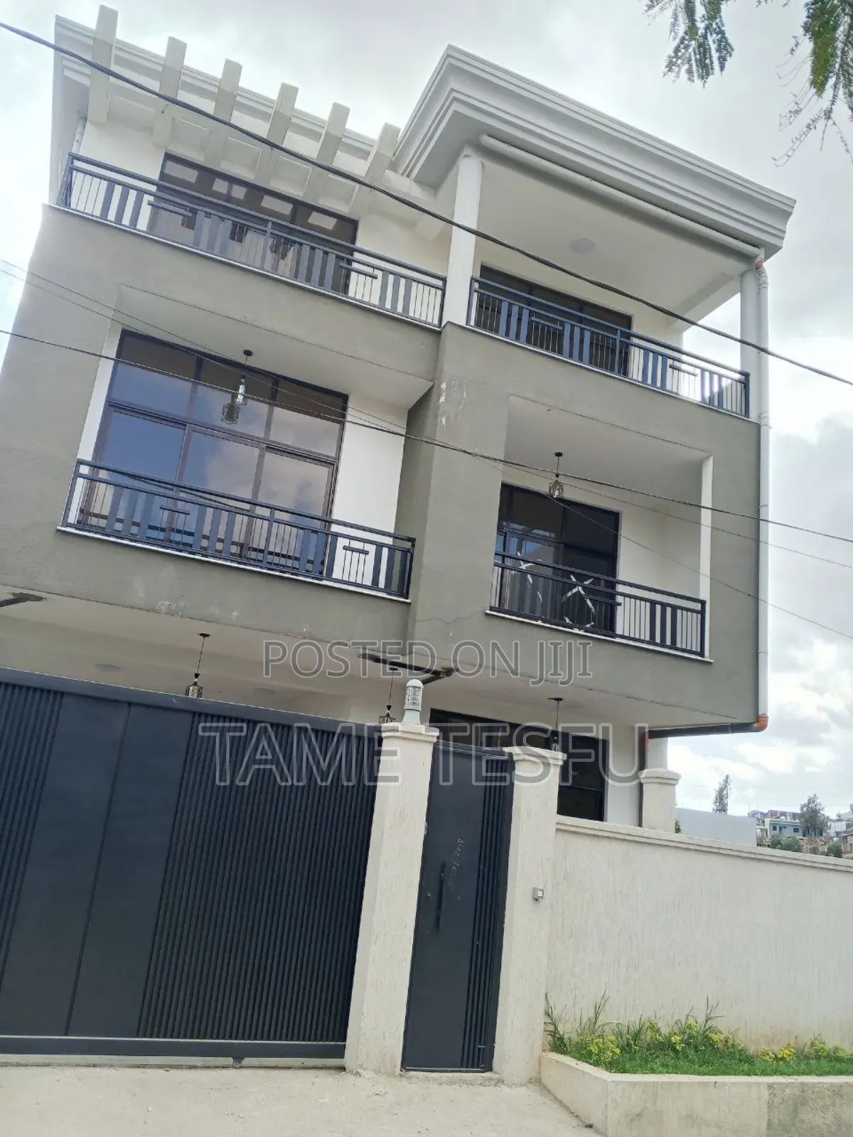 Furnished 8bdrm House in ላምበርት, Bole for sale