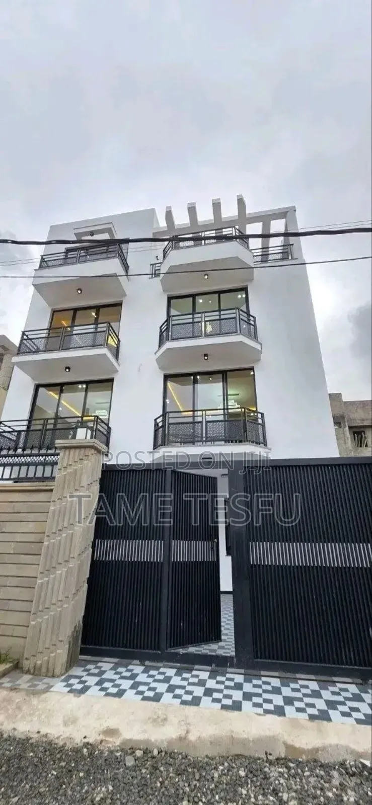 Furnished 8bdrm House in ሀያት ዞን, Bole for sale