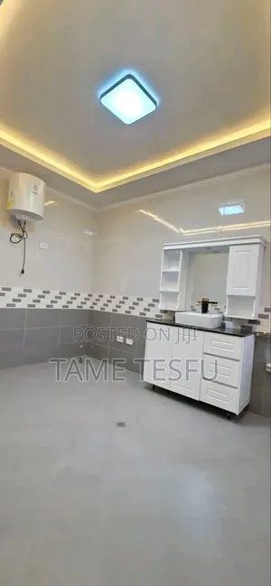 Furnished 8bdrm House in ሀያት ዞን, Bole for sale
