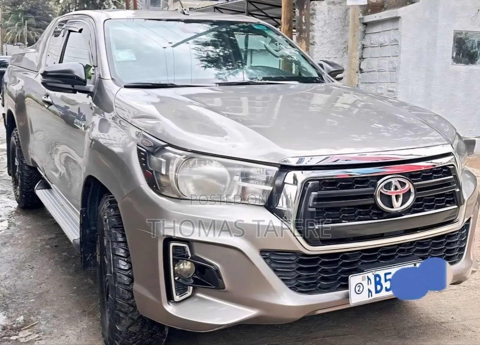 Toyota Hilux 2020 Gold