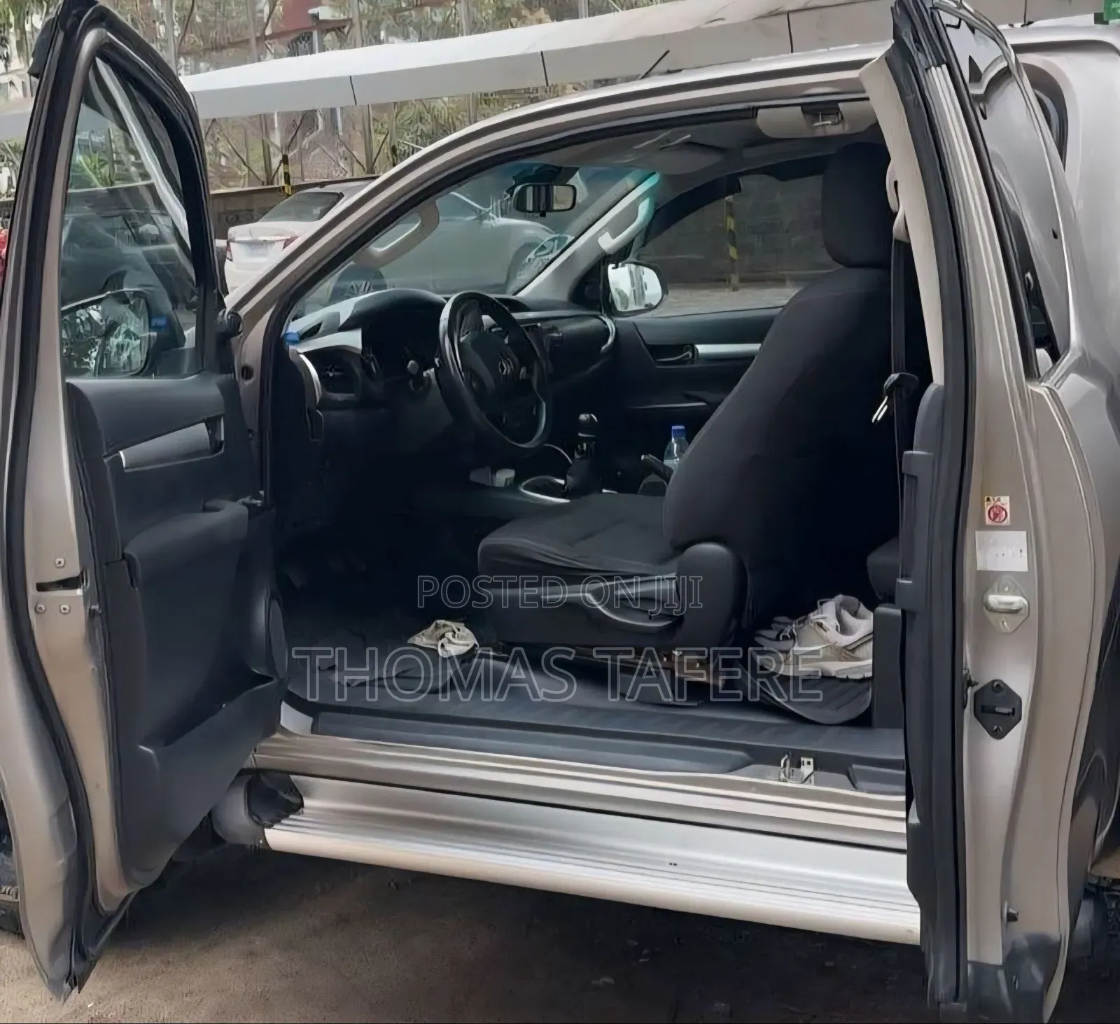 Toyota Hilux 2020 Gold